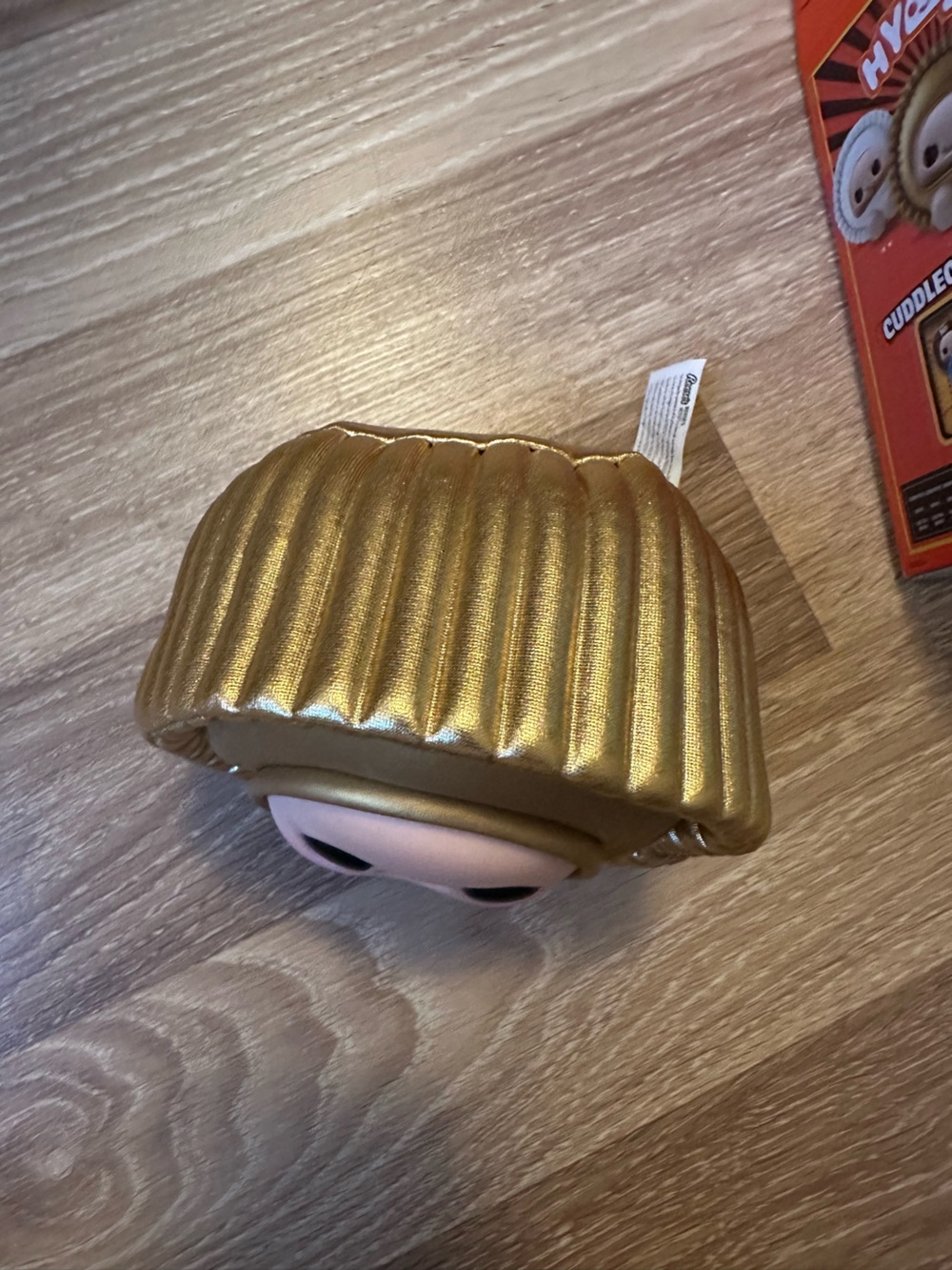 Hyojo Reese’s RARE Gold Plush Figure - Picture 5 of 6